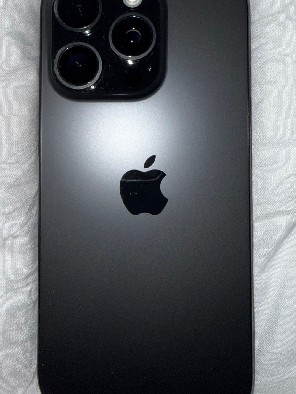 Apple iPhone 16 Pro- Black Titanium/128gb/100% Battery— Plus extras!!